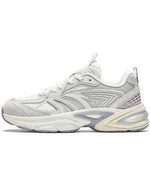 Anta (Wmns) Glacier 3 Dad Shoes - White
