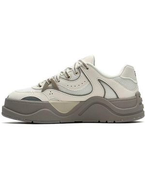 Fila (Wmns) 50-50 Trainers - Metallic