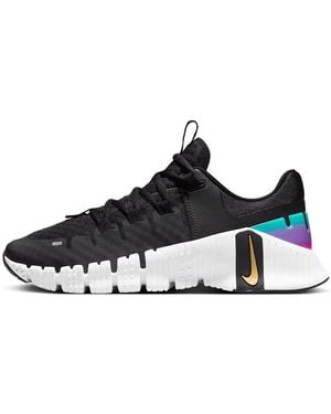 Nike (Wmns) Free Metcon 5 Premium Fireberry' - Black