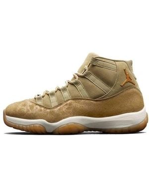 Nike (Wmns) 11 Retro Lux' - Natural