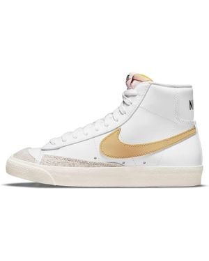 Nike (Wmns) Blazer '77 Vintage Mid 'Hyper Crimson' - White