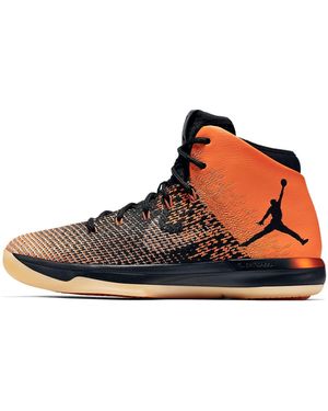 Nike 31 'Shattered Backboard' - Brown
