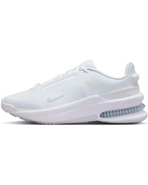 Nike (Wmns) Air Zoom Upturn Sc Football' - White