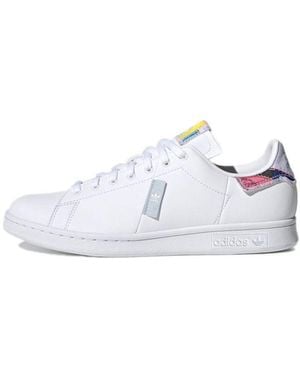 adidas (Wmns) Originals Stan Smith - White