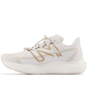New Balance (Wmns) Fuelcell Rebel V3 Permafrost 'Moonbeam' - White