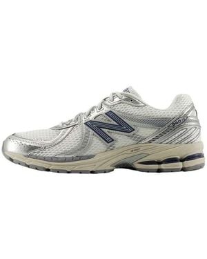 New Balance 860 - White