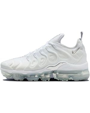 Nike (Wmns) Air Vapormax Plus Metallic' - White
