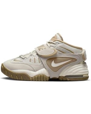 Nike (Wmns) Air Adjust Force 'Light Bone Khaki' - Metallic