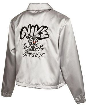 Nike (Wmns) Graffiti Embroidered Woven Sports Lapel Jacket - Grey