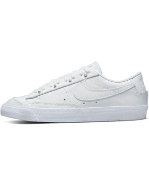 Nike (Wmns) Blazer Low 77 Se - White