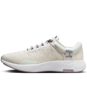 Nike Renew Serenity Run Premium - White