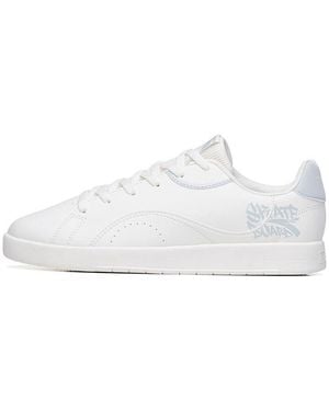 Anta (Wmns) Life Series Sneakers - White
