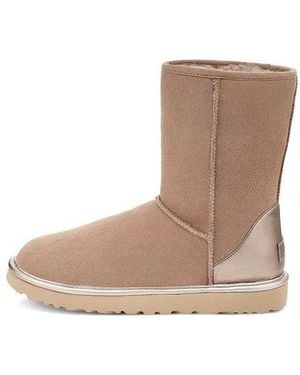 UGG (Wmns) Classic Short Shine - Brown
