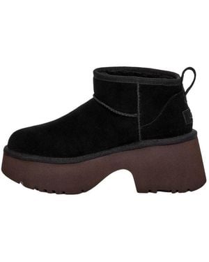 UGG (Wmns) Classic Ultra Mini New Heights - Black