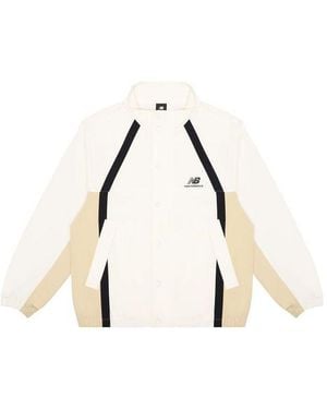New Balance Casual Sports Breathable Woven Jacket - Natural