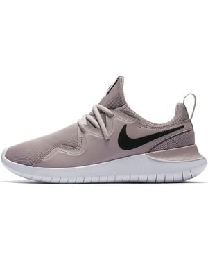 Nike (Wmns) Tessen 'Particle Rose' - Grey