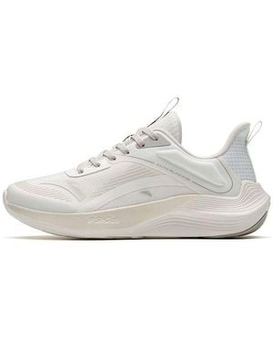 Anta (Wmns) Poison Scorpion 1 Low - White