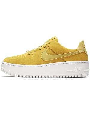 Nike (Wmns) Air Force 1 Sage Low 'Celery' - Yellow