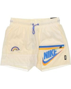 Nike (Wmns) As W Sportswear Icon Clash Short Coconut Milk - Natural
