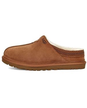 UGG Neuman (Chestnut 1) Clog Shoes - Brown