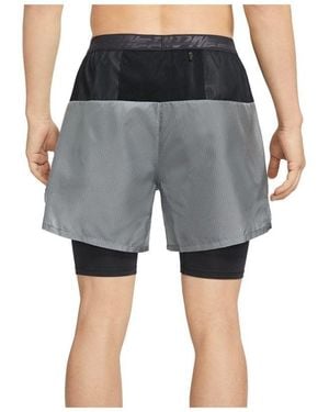 Nike Dri-Fit Wild2-In-1 7 2 - Grey