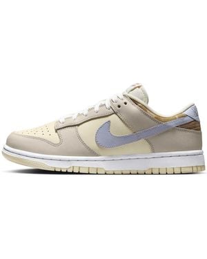 Nike (Wmns) Dunk Low 'Camo Collar' - White