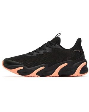 Anta (Wmns) Keep Moving - Black