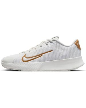 Nike (Wmns) Court Vapor Lite 2 Hc 'Sail Desert Ochre' - White