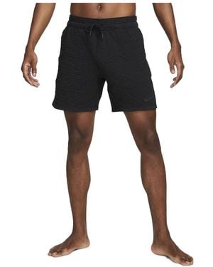 Nike Dri-Fit Textured Yoga Shorts - Black