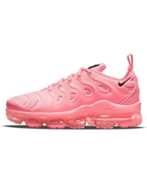 pink nike vapormax plus women's