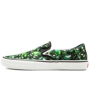 Vans Supreme X Slip-On 'Glow-In-The-Dark Skull Pile' - Green