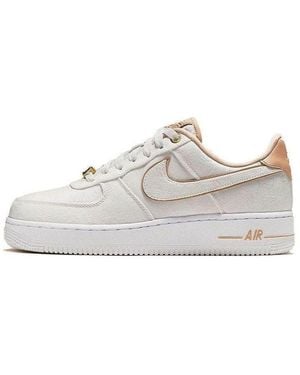 nike air force 1 07 lux white
