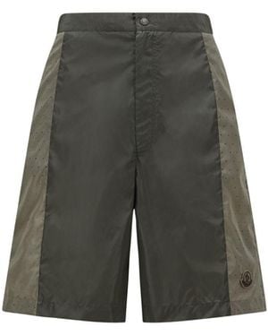 Moncler Long Shorts Khaki. Drawstring - Gray