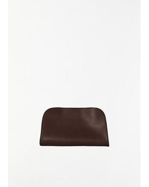 The Row Peggy Saddle Leather Clutch - Brown