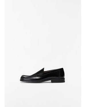 Lemaire Shiny Finish Leather Loafer - White