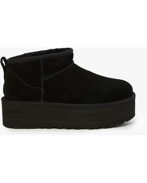 UGG Boots - Black
