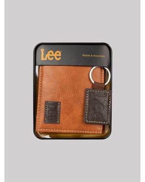 Lee Jeans Bifold Wallet With Stamped Logo Key Chain Gift Set - Brown