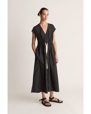 Lee Mathews Lm Poplin V Neck Dress - Black