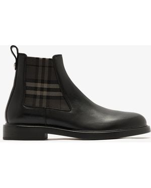 Burberry Leather Pembroke Boots - Black