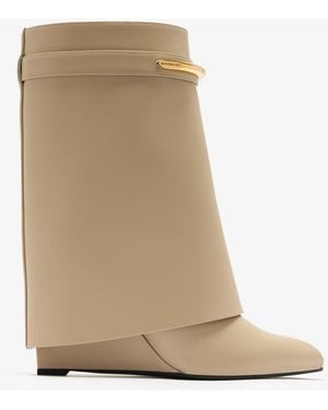 Givenchy Shark Pinch Ankle Boots - Natural