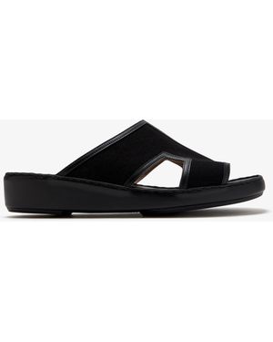 LAGGAR Framed Box Sandals - Black
