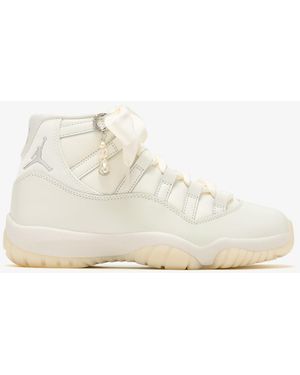 Nike Air Jordan 11 Retro Sneakers - White
