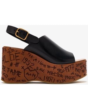Chloé Maxime Leather Wedge Sandals - Brown