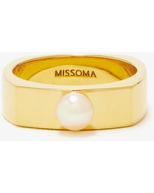 Missoma Button Pearl Square Chunky Ring - Yellow