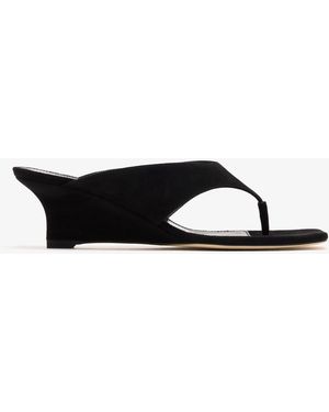 Stuart Weitzman Vinnie 50 Thong Sandals - White
