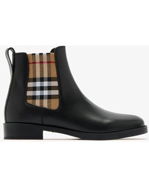 Burberry Hampstead Boots - Black