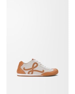 Loewe Ballet Runner 2.0 Unlined En Piel De Ciervo Y Piel De Cuerosize Hombre - Blanco
