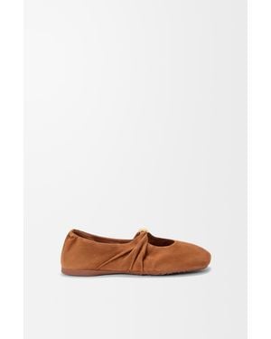 Loewe Bailarina Pebble Soft En Ante De Piel De Cabra Mujer - Blanco