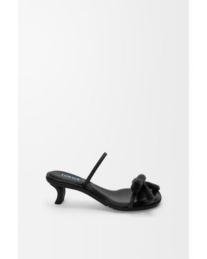Loewe Sandalia Con Lazo Mimi En Piel Napa De Cordero Y Lana De Oveja Mujer - Negro