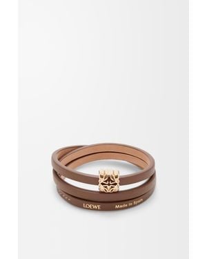 Loewe Pulsera Trenzada Anagram Bombé En Piel De Cuero Mujer - Marrón